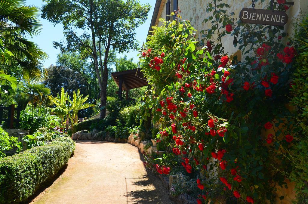 La Gueriniere Bed & Breakfast Cenac-et-Saint-Julien Exterior photo