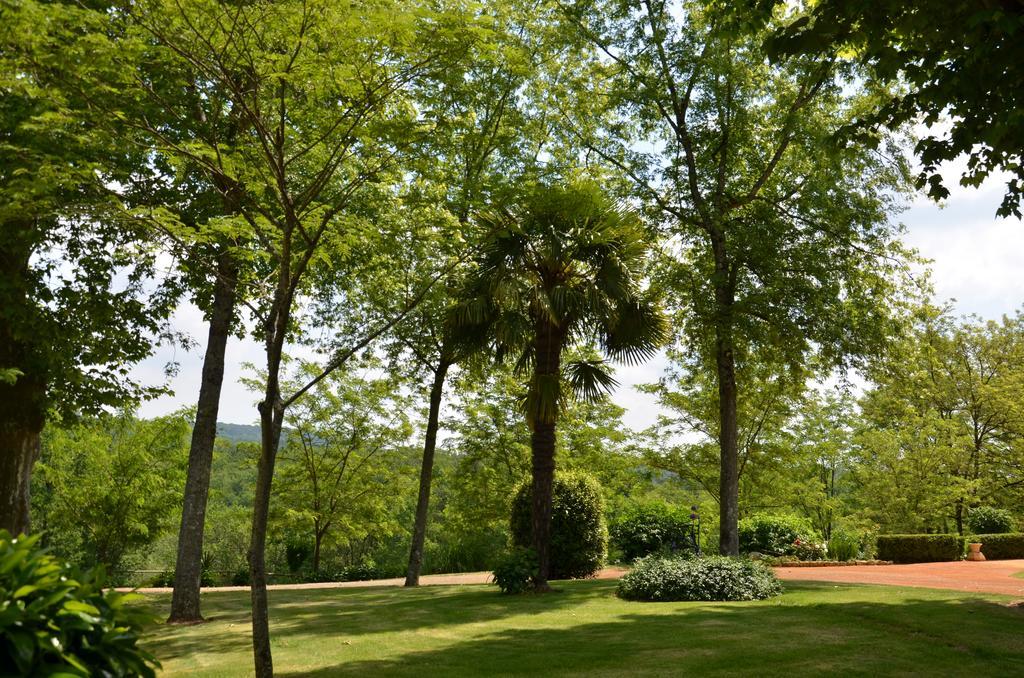 La Gueriniere Bed & Breakfast Cenac-et-Saint-Julien Exterior photo