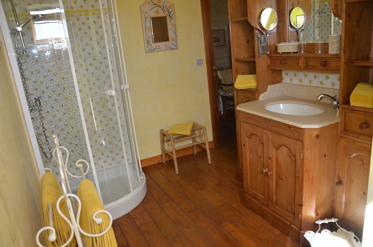 La Gueriniere Bed & Breakfast Cenac-et-Saint-Julien Exterior photo