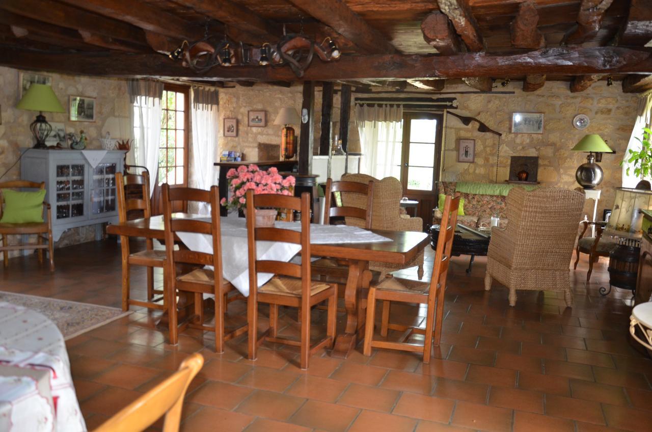 La Gueriniere Bed & Breakfast Cenac-et-Saint-Julien Exterior photo